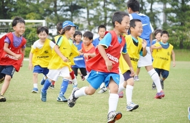 ＊　キッズサッカー教室　＊