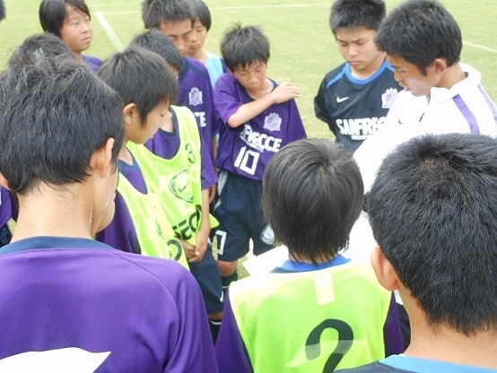 アグリーマートなでしこサッカー教室　前座試合